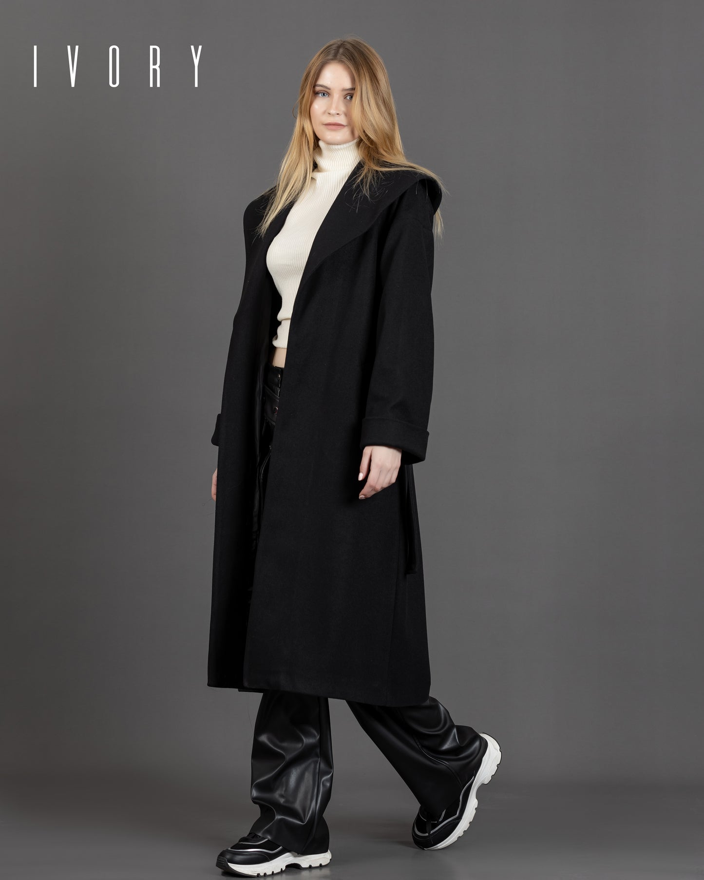 The Harlow Coat