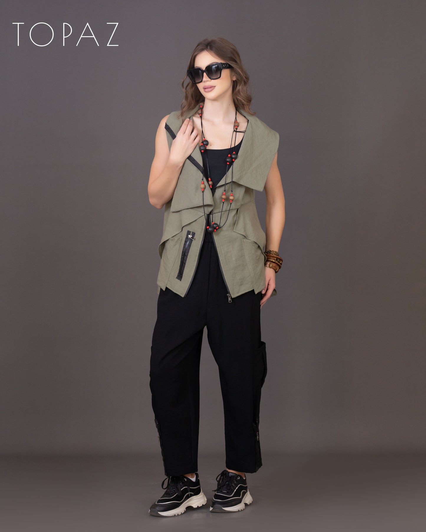 Vest with Black Zipper