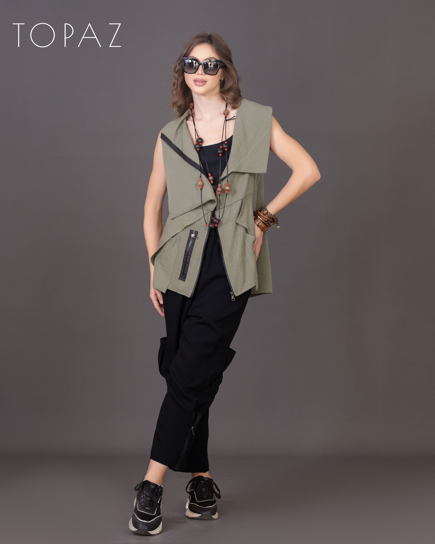 Vest with Black Zipper