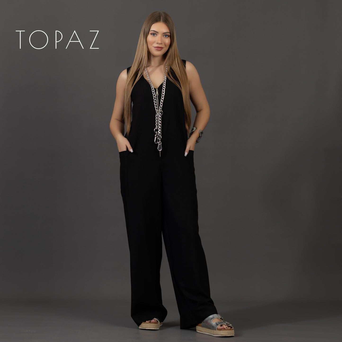 Linen Jumpsuit with Zipper