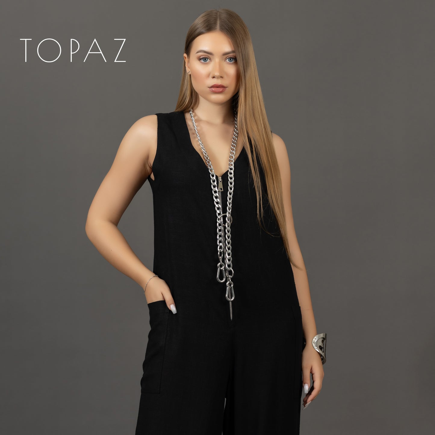 Linen Jumpsuit with Zipper